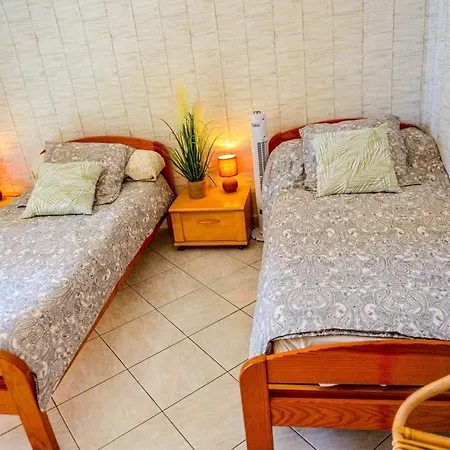 Estelle - Familial Avec Terrasse - Ajaccio *